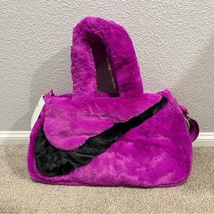 Nike Faux Fur Tote Bag ‘Vivid Purple-Black' [DQ5804-551]